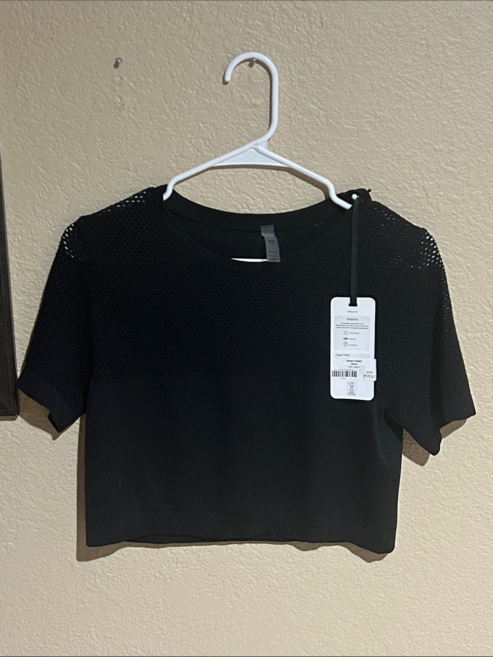 Varley Black Mesh Crop Top Athletic Short Sleeve Tee Size S/M NWT